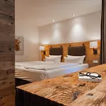 Apart Otel Hochgrat Mit Und Golf 4*